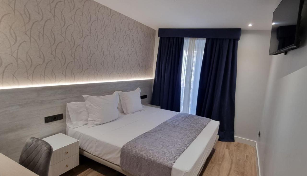 Ch La Petite Maison - Boutique - Мадрид Экстерьер фото